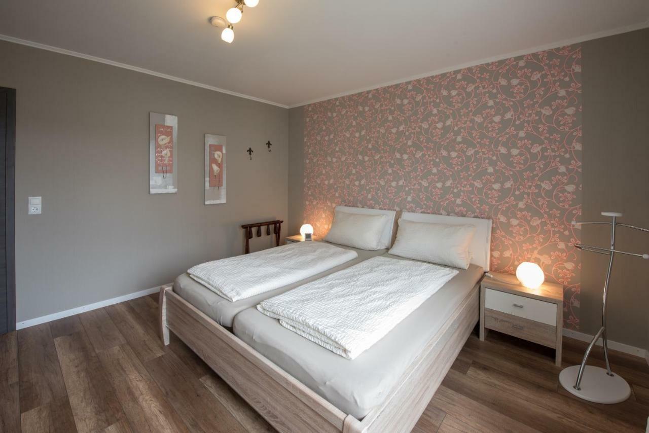 كيلبيرغ Gaestehaus Eifelzauber الغرفة الصورة